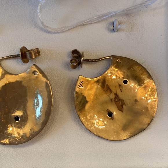 Holly Ryan 18k gold plated earring with 2 blue gemstones - Picture 5 of 8